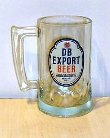 beer glass from the DB  brewery in New Zealand with the inscription 'DB Export Beer'