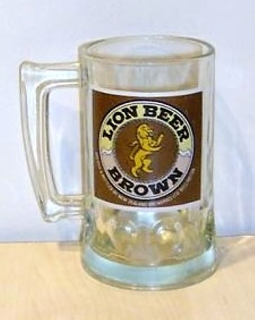 beer glass from the Lion brewery in New Zealand with the inscription 'Lion Beer Brown'